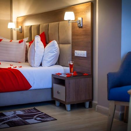 Bn Hotel Blida Bagian luar foto