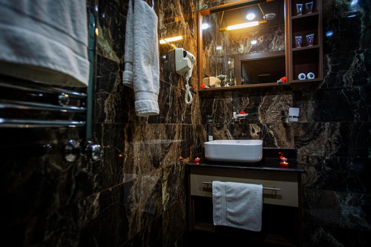 Bn Hotel Blida Bagian luar foto