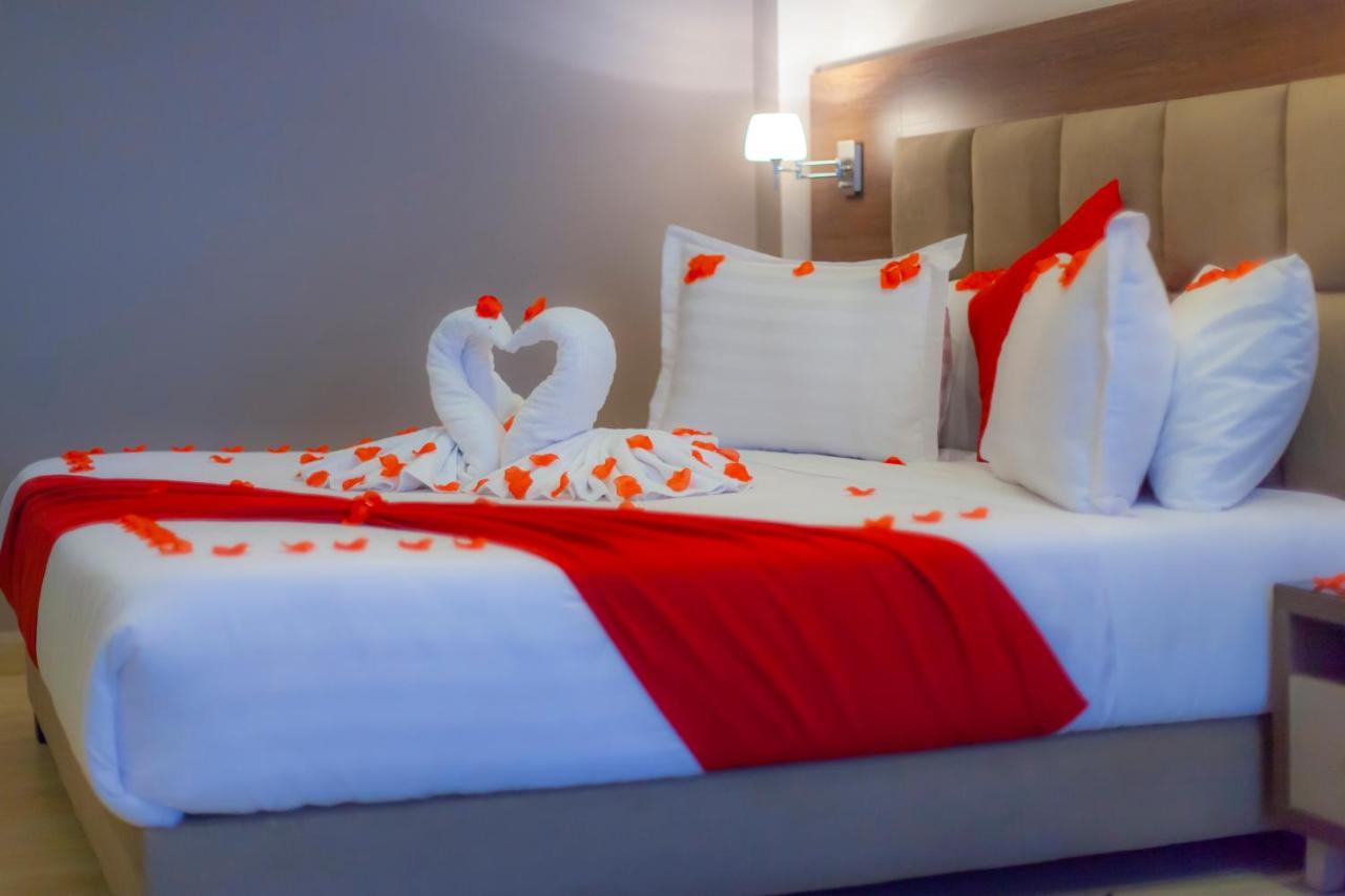 Bn Hotel Blida Bagian luar foto